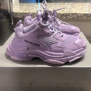 Balenciaga Kids Triple S sneakers.